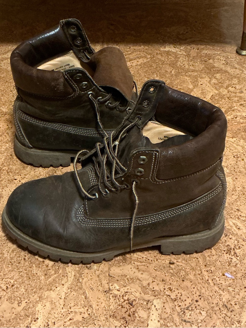 Timberland 6’ Leather Boots - Picture 3 of 4